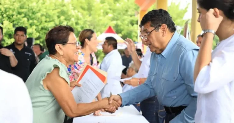 javier may revoluciona la atención pública