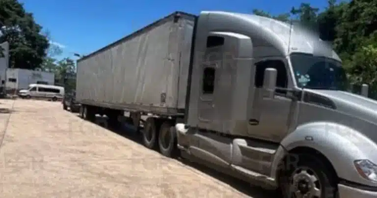 Aseguran contrabando de latas de cervezas