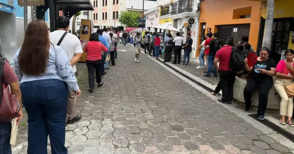 realizan jornada de empleo en centro (2)