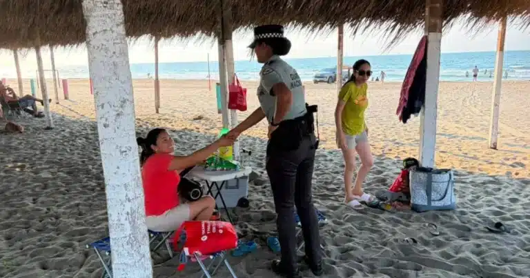 Refuerzo en seguridad de playas de Paraíso con patrullaje a pie