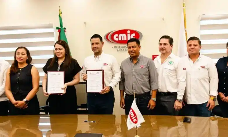 Sellan alianza por la transparencia en la construcción