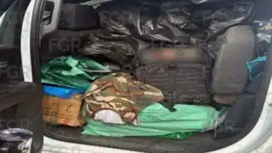 tre detenidos con material de contrabando