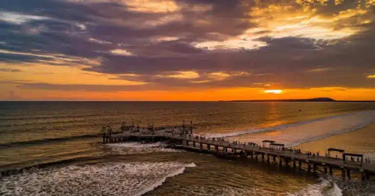 bahía de matanchén, el paraíso costero de nayarit que combina naturaleza, historia y aventura