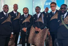 congo sorprende con elegante atuendo en su llegada al mundial 2026