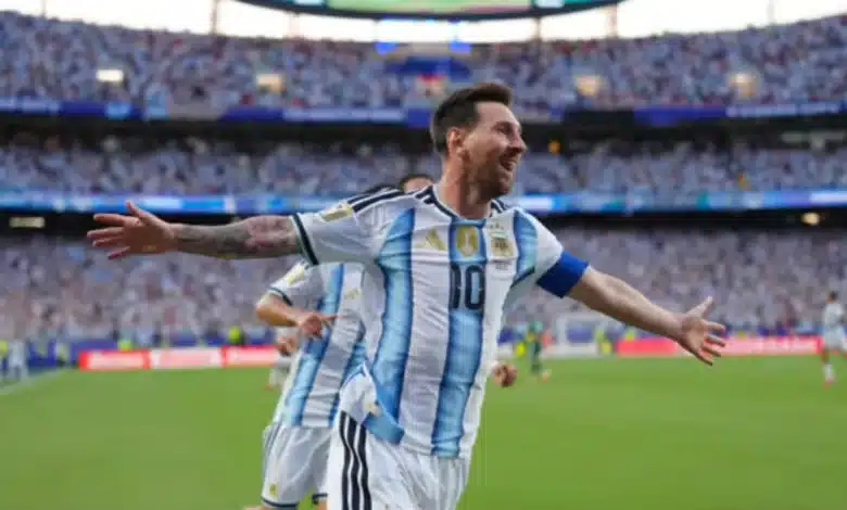 histórico triplete de messi da el triunfo a argentina