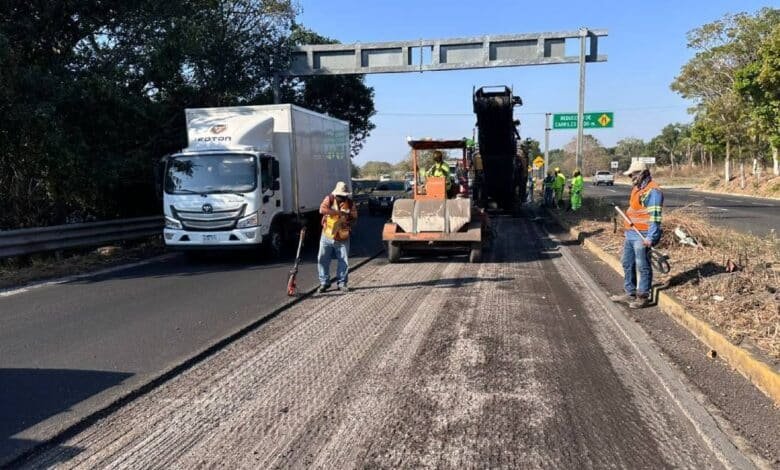 En Veracruz, Gobierno de México invertirá más de 18 mil mdp en infraestructura carretera: SICT