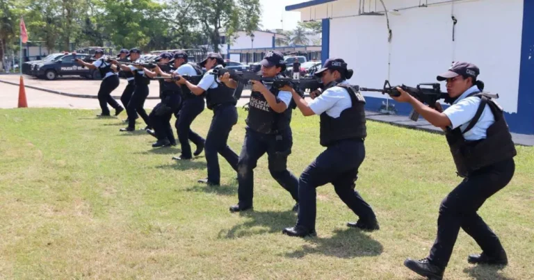 400 nuevos policías van a examen de confianza