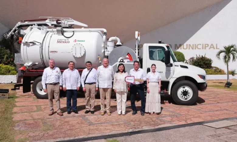 Centro recibe unidad Vactor para mejorar mantenimiento de la red sanitaria