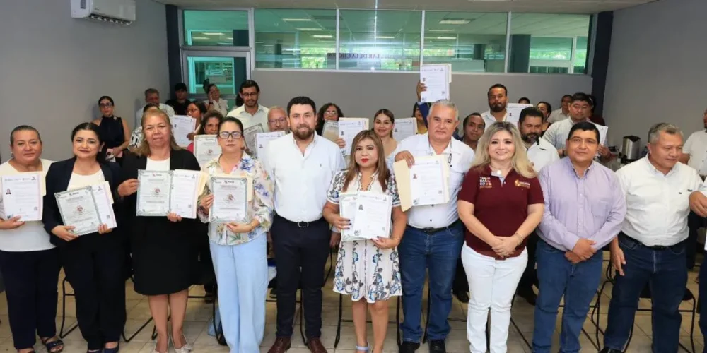 Certifican a docentes