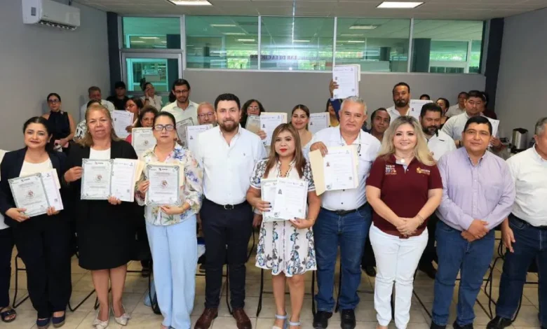 Certifican a docentes