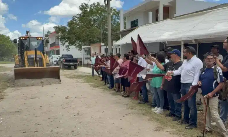 comalcalco inicia obras carreteras por más de 27 millones de pesos