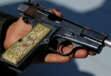Cae con arma militar en Huimanguillo: Jueza lo vincula a proceso y va a prisión