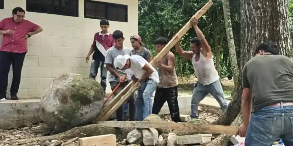 Recuperan petroglifo prehispánico para el acervo municipal