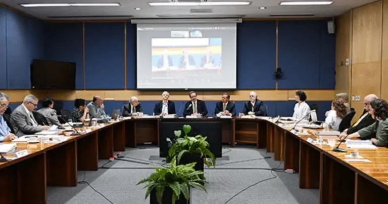 Instala el Rector la Comisión Técnica para la revisión del examen de ingreso (Foto de la UNAM)