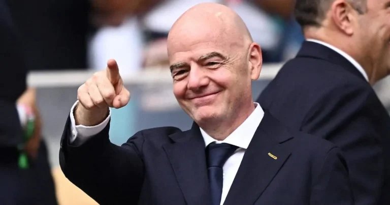 fifa enfrenta críticas por plan para vender parte de sus derechos comerciales