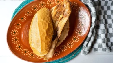 guajolota la historia del tradicional desayuno mexicano que conquistó las calles de la cdmx