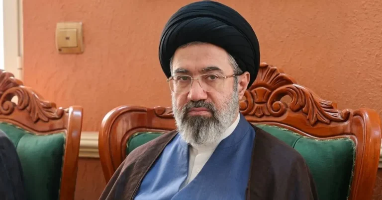 Líder supremo de Irán promete venganza contra Estados Unidos e Israel