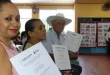 46 tabasqueños conquistan la alfabetización, primaria y secundaria