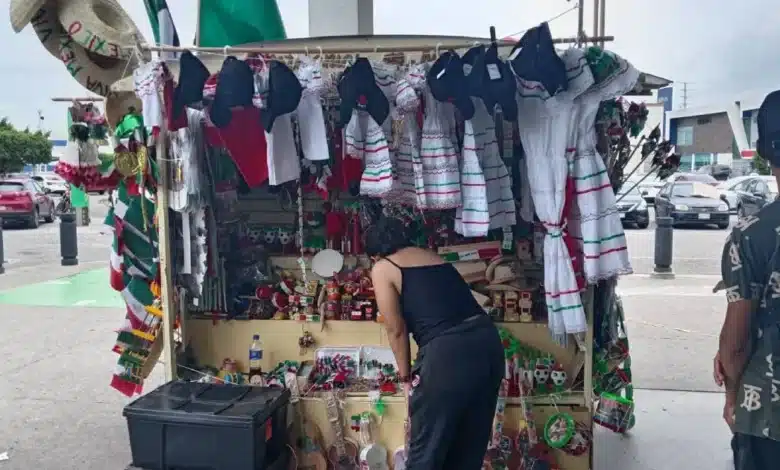 Arranca la venta individual de adornos patrios