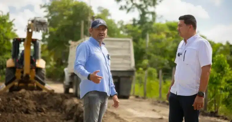 avanza la rehabilitación de la carretera