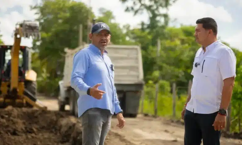 avanza la rehabilitación de la carretera
