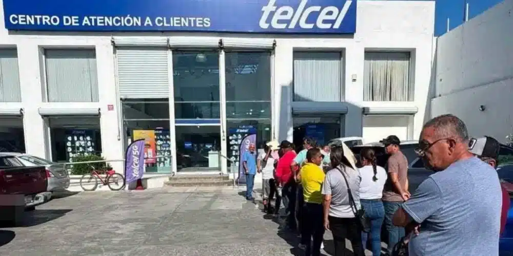 Colapsan centros de atención por suspensión (Foto de redes sociales)