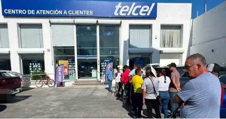 Colapsan centros de atención por suspensión (Foto de redes sociales)