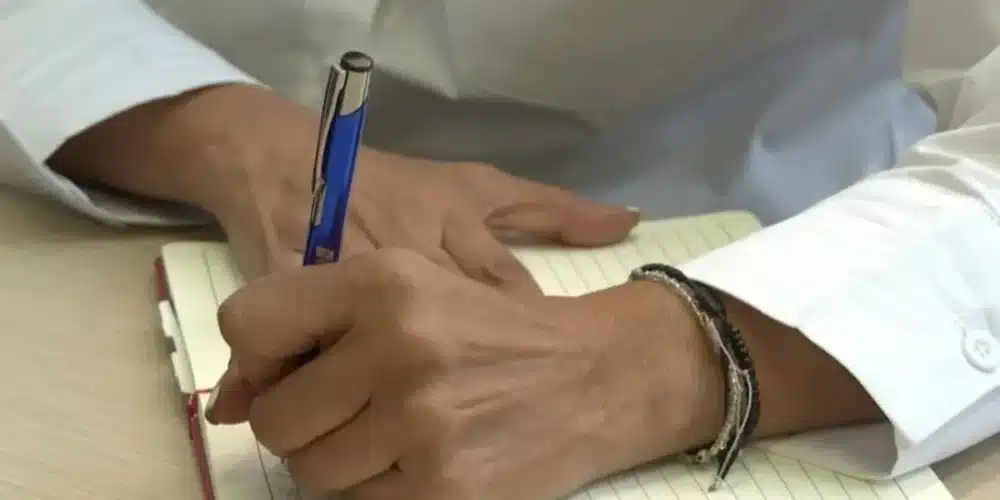 mas de 240 mil tabasqueños enfrentan un mundo diseñado para diestros