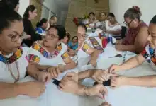 tiras bordadas tradición y autoempleo para la comunidad