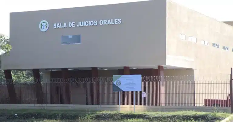 vinculan a proceso a ex tesorera escolar por apropiarse de 600 mil pesos