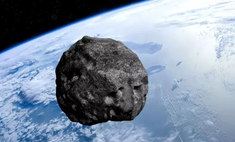 asteroide apophis se acercará a la tierra tiene el tamaño de la torre eiffel