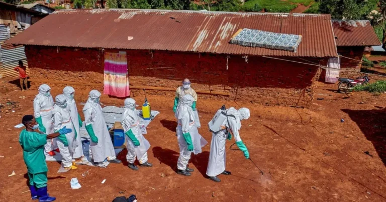 Ébola se sale de control en congo ya supera las 2 mil muertes en solo tres meses