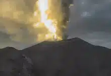Volcán Puracé entra en alerta naranja en Colombia, estragos por lluvia de cenizas (Foto de internet)