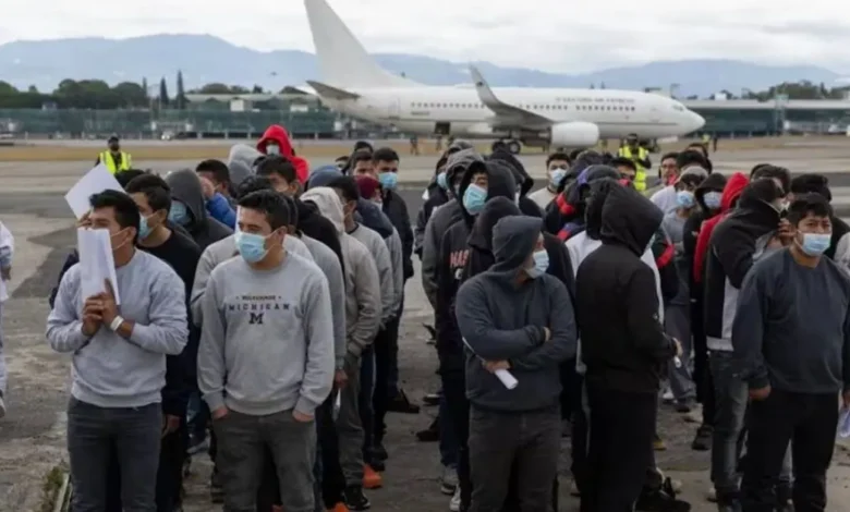 eu deporta a más de 2 mil mexicanos a guatemala antes de enviarlos a méxico