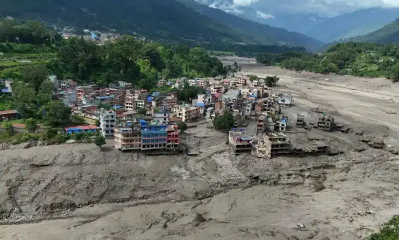 inundaciones en nepal dejan más de 558 muertos