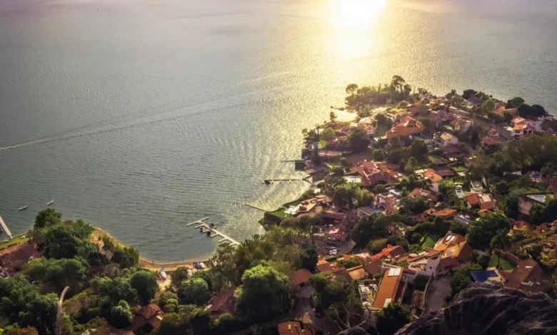 la peña de valle de bravo el mirador natural con las mejores vistas del pueblo mágico