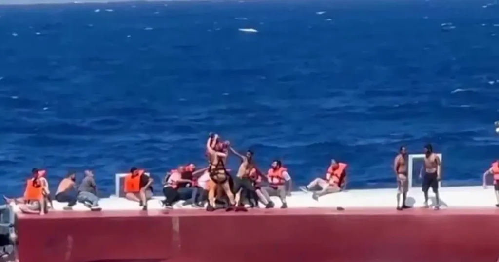 naufragio de ferry en chipre deja 17 desaparecidos y ocho fallecidos (2)