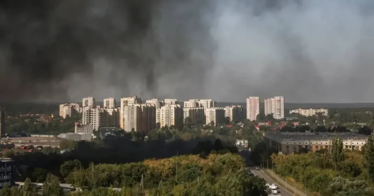 rusia ataca zona cercana a kiev, reportan 37 muertos