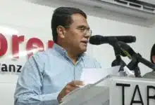 Diputados de Morena podrán retener curul mientras buscan candidaturas (Foto de cortesía)