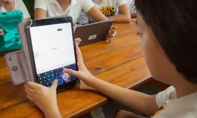 evalúan frenar abuso de celulares e ia en aulas
