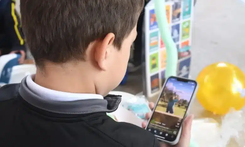 proponen desde el pt legislar el uso del celular en las aulas