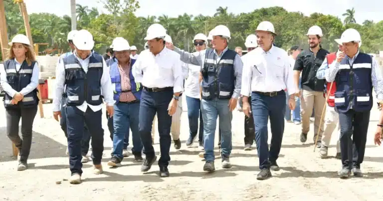supervisan edificación de más de 12 mil viviendas en tabasco