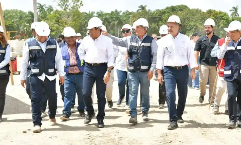 supervisan edificación de más de 12 mil viviendas en tabasco
