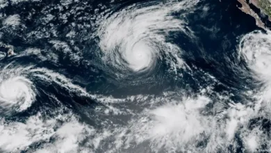 el niño alinea tres huracanes en el pacífico