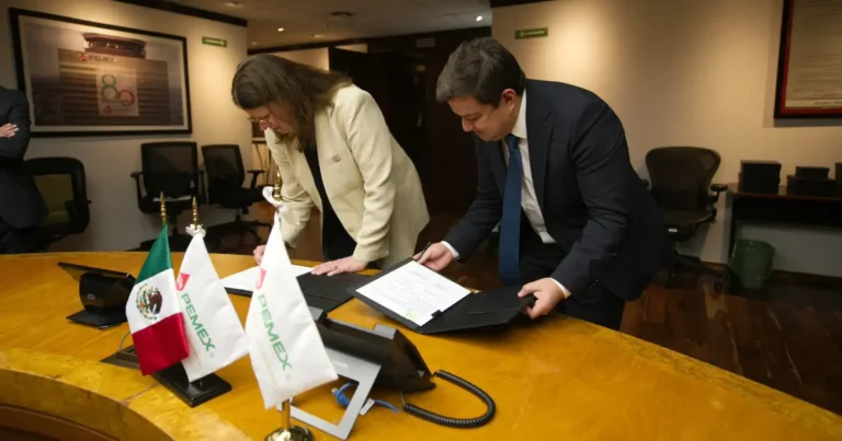 Pemex y la empresa Woodside Energy (Foto de redes sociales)