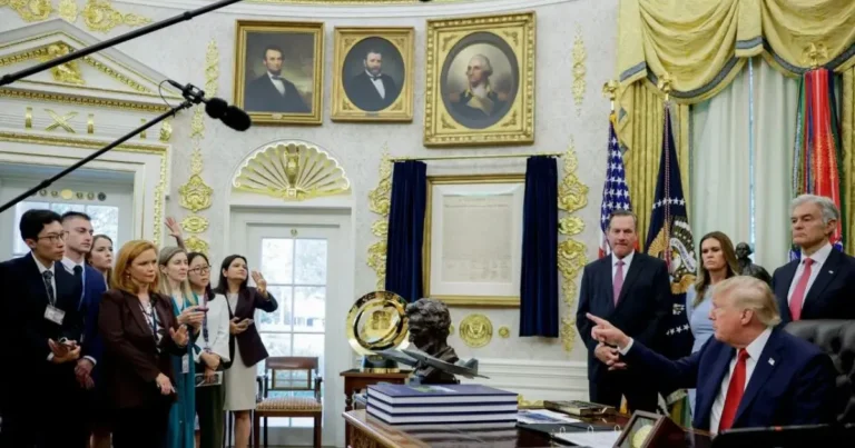trump tv casa blanca lanza canal 247 tras veto a cnn, ms now y politico