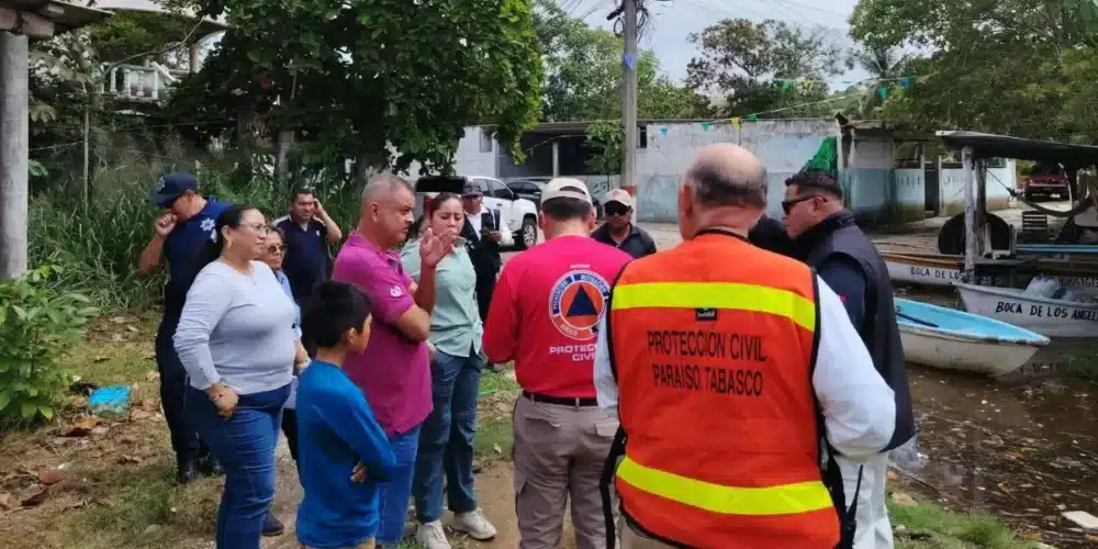 alerta roja por lluvias torrenciales y crecida crítica de rios