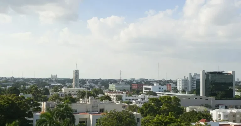 calor y cielo parcialmente soleado marcarán el domingo en tabasco