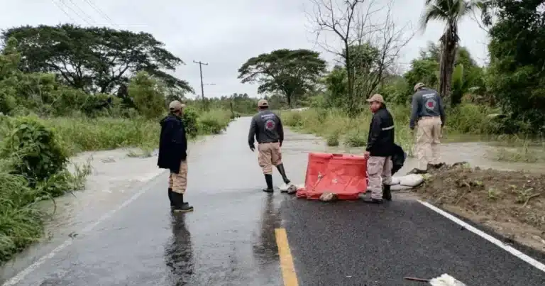Vigilancia permanente en Teapa por anegaciones y vados tras recientes lluvias (Foto de cortesía)
