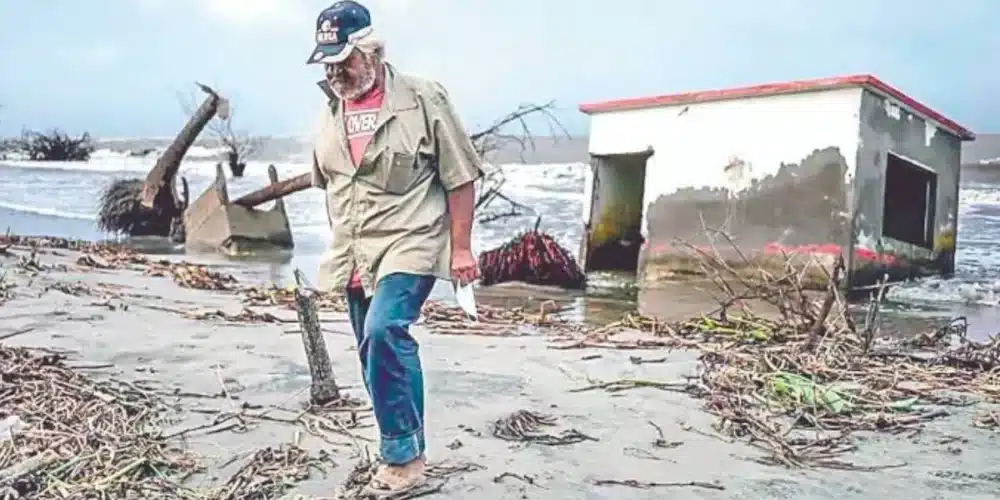 La Marina va al rescate de las costas de Paraíso